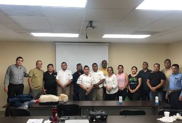 Personal de la empresa toma curso de primeros auxilios de la Cruz Roja