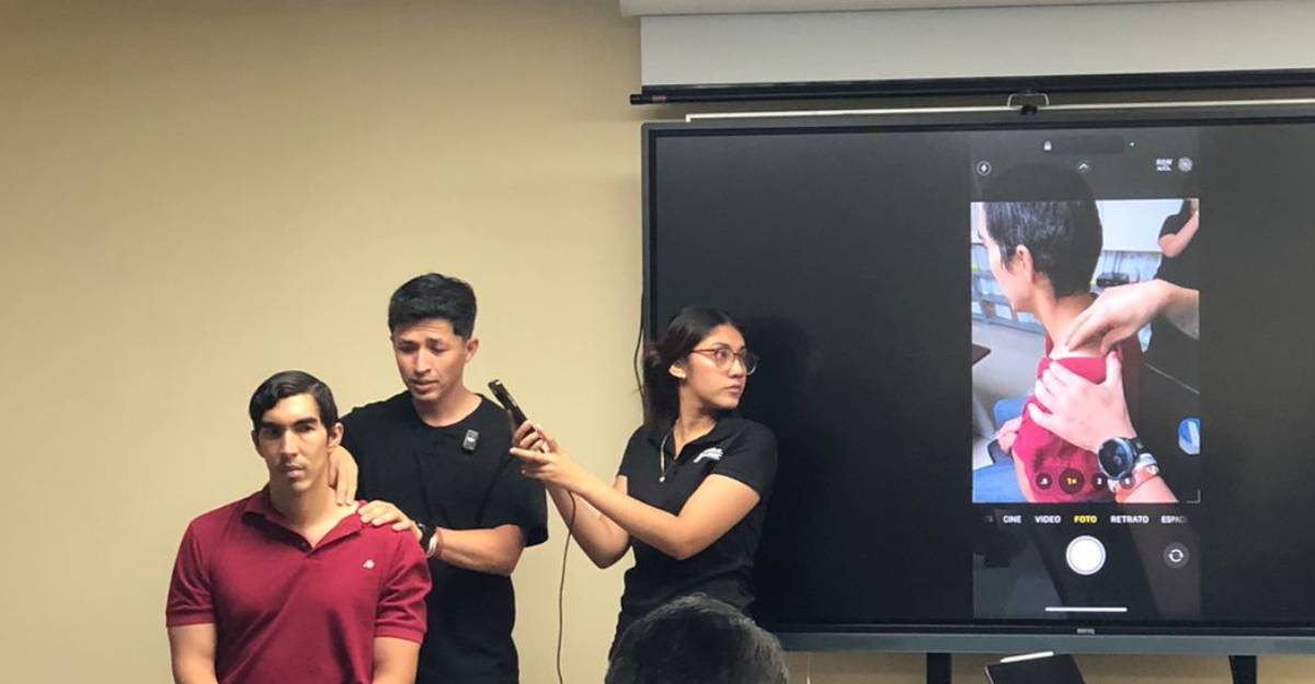 Plática Higiene Postural en Oficina