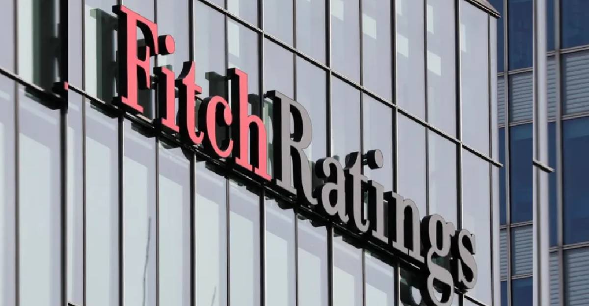 Fitch ratifica calificación a México pero advierte sobre crecimiento moderado y desafíos fiscales